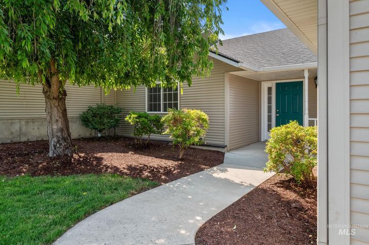 Property Photo: 824 15th Ave ID 83501