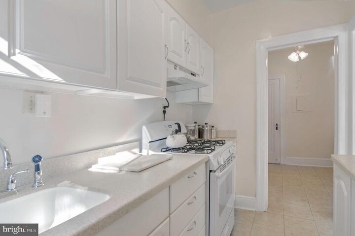 Property Photo:  236 Farragut Street NW H-203  DC 20011 