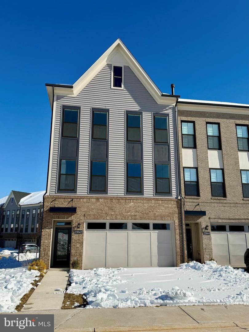 Property Photo:  23642 Winterday Drive  VA 20148 