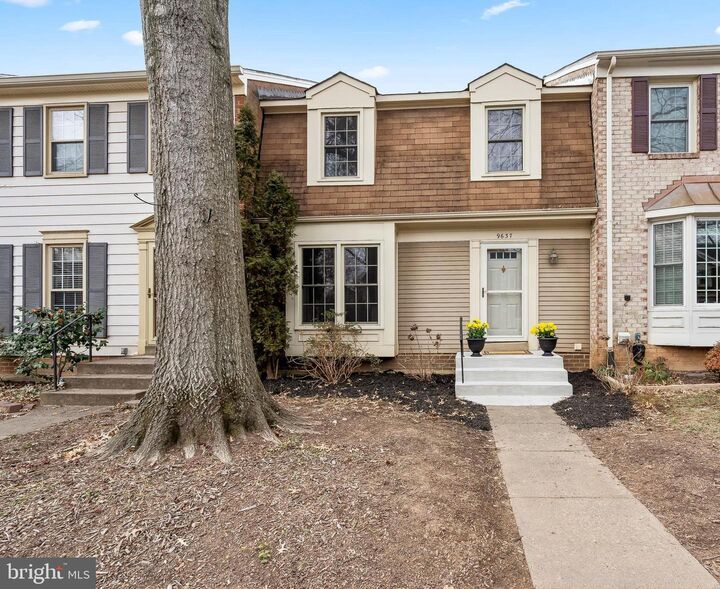 Property Photo:  9637 Scotch Haven Drive  VA 22181 