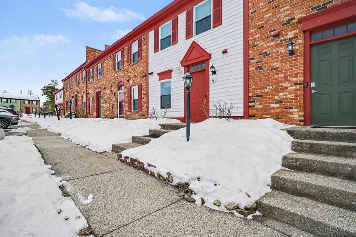 Property Photo:  14 Tidewater Trace  OH 45103 