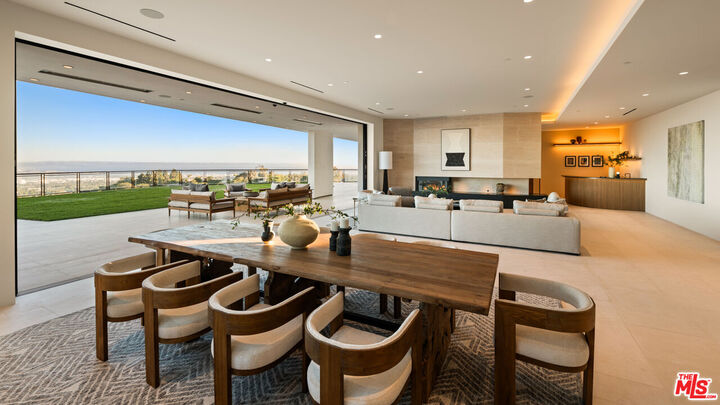 Property Photo: 1204 Chickory Ln CA 90049