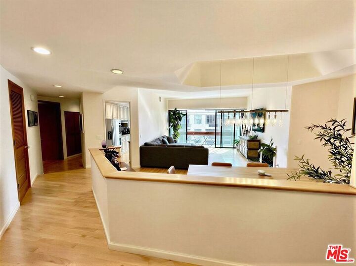 Property Photo:  750 S Bundy Dr  CA 90049 