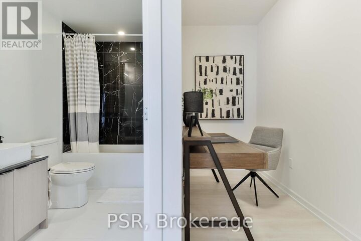 Property Photo:  1285 Dupont Street North 1510  ON M6H 0E3 