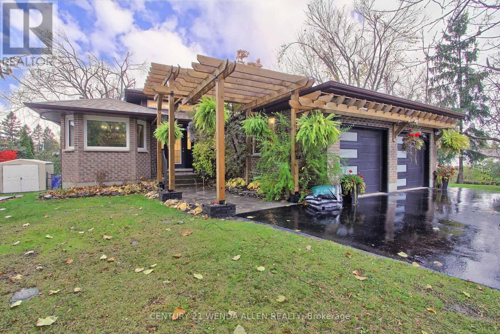 Property Photo:  24 Maple Grove Road  ON K9V 4R6 