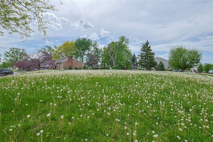Property Photo:  4739 Strathaven Drive  OH 45424 