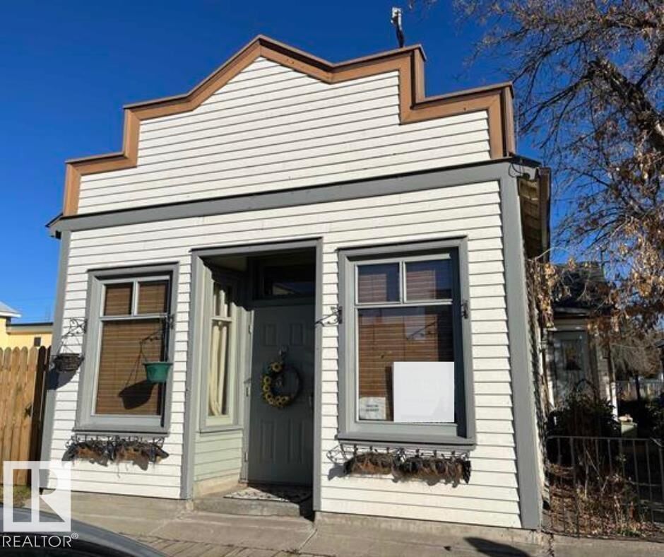 Property Photo:  5023 50 Street  AB T0A 3L0 