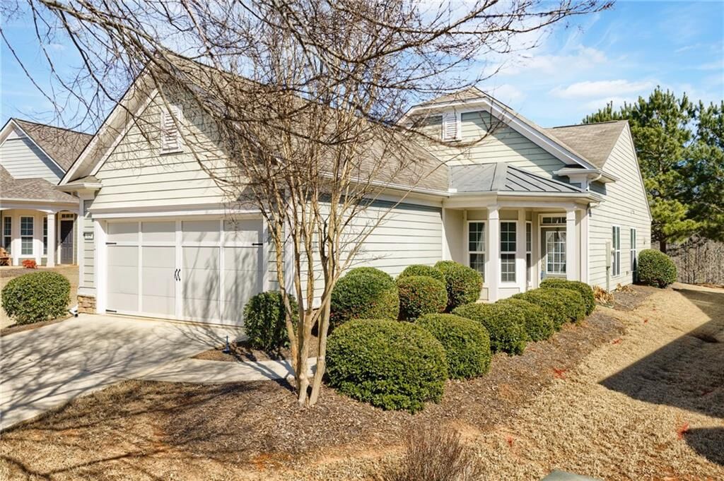 Property Photo:  329 Sandy Springs Drive  GA 30223 