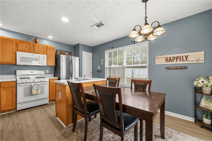 Property Photo:  188 Ilex Drive  GA 30114 