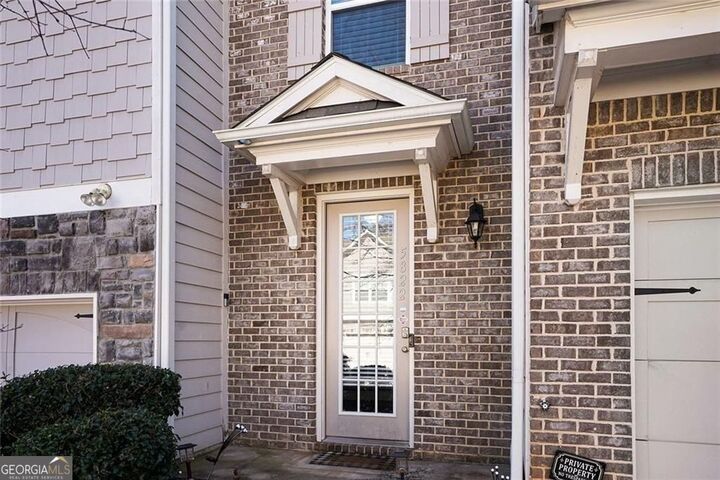 Property Photo: 5822 Keystone Point GA 30058