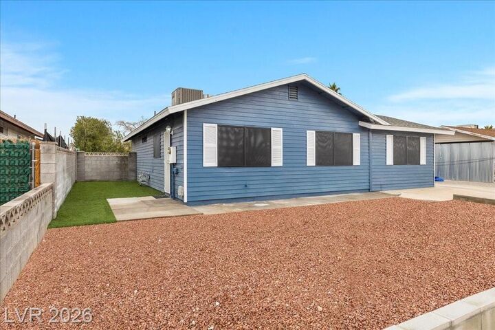 Property Photo:  6440 Bugbee Avenue  NV 89103 