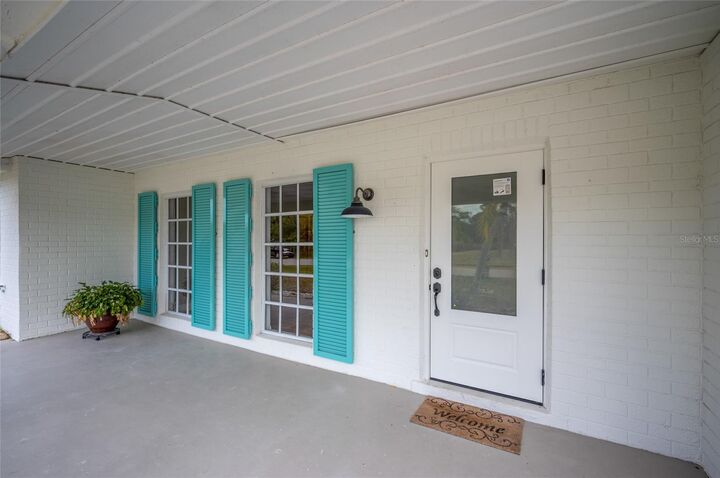 Property Photo:  4124 Driver Lane  FL 33981 