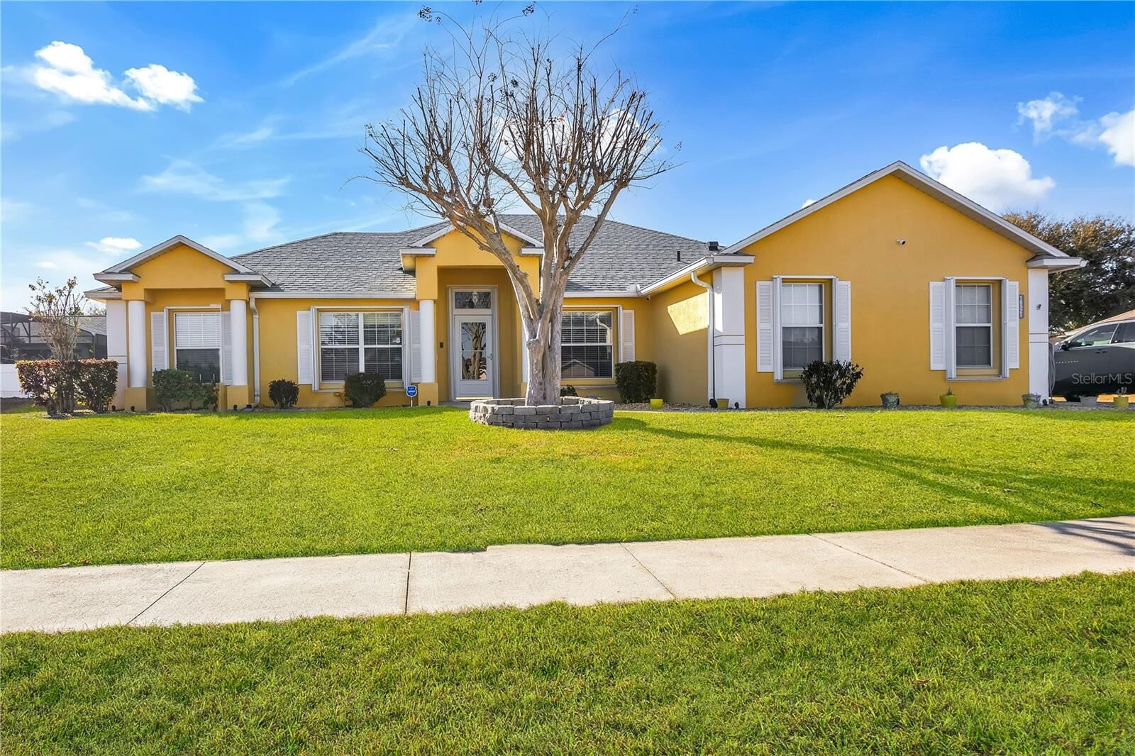 Property Photo: 10521 Cedar Forest Circle FL 34711