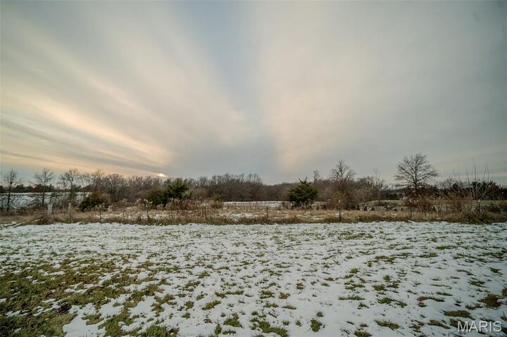 Property Photo:  4250 E Winn Road  MO 65284 