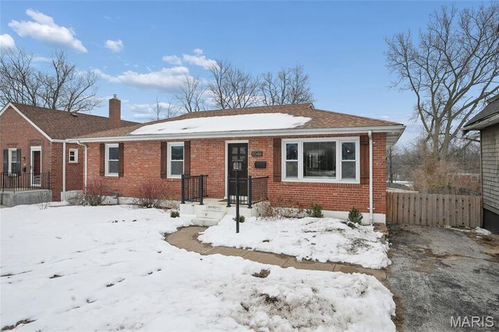 Property Photo: 7048 Arcadia Avenue MO 63130