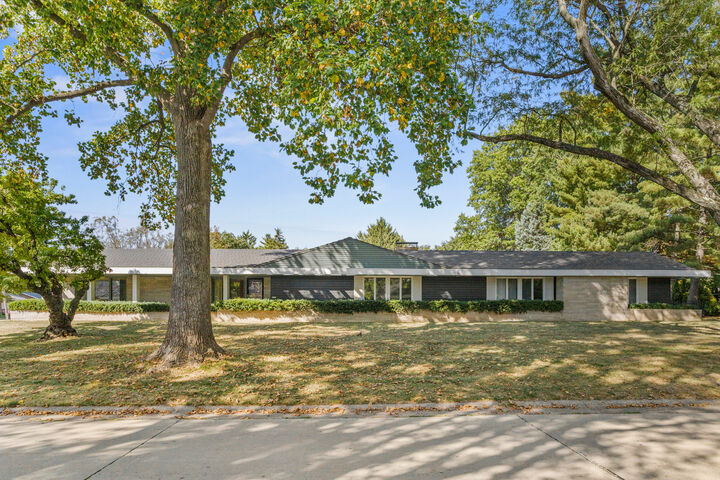 Property Photo:  1313 Waverly Drive  IL 61821 