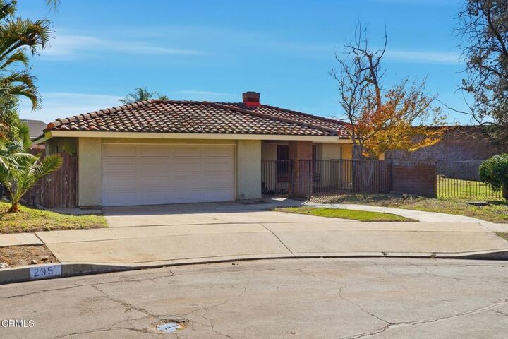 Property Photo:  295 E Blue Mountain Way  CA 91711 