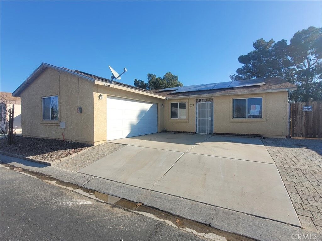 Property Photo:  25064 Avenida Laredo  CA 92311 