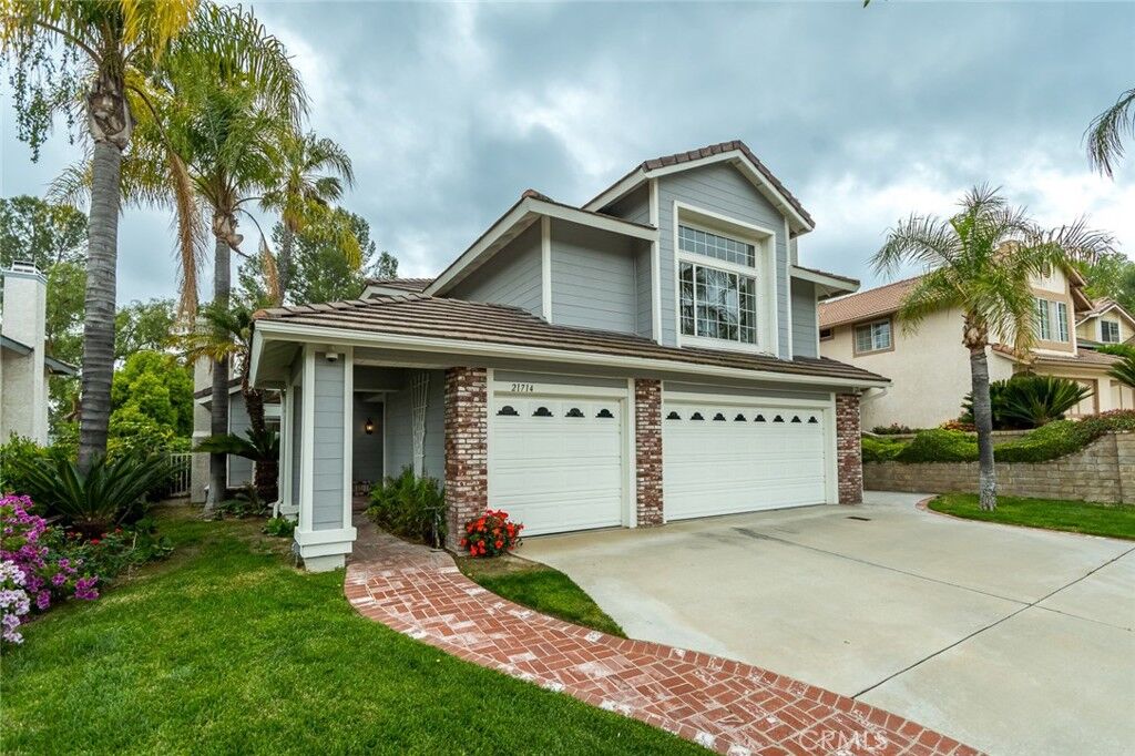 Property Photo: 21714 Agajanian Lane CA 91350