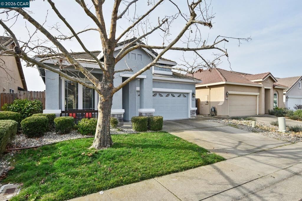 Property Photo:  206 Oxburough Dr  CA 95630 