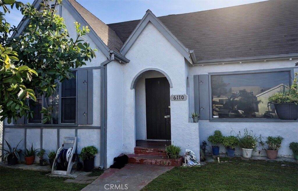 Property Photo:  6110 Dennison Street  CA 90022 