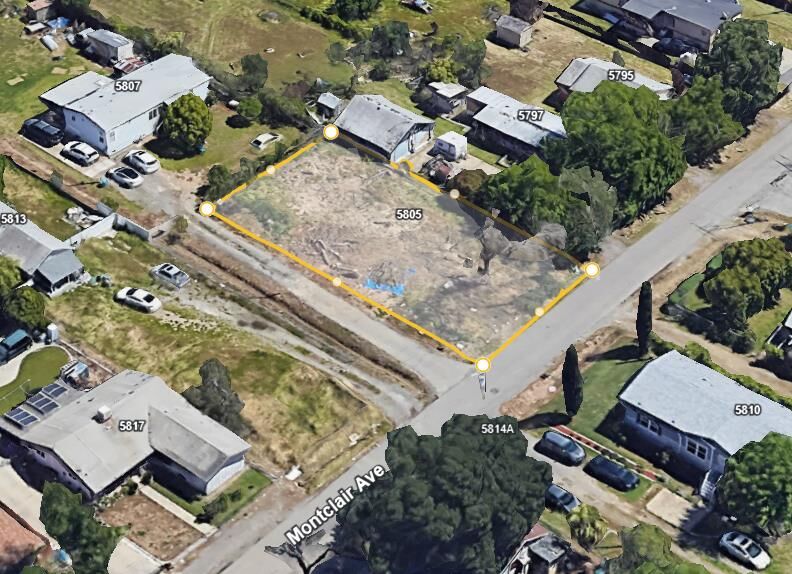 Property Photo:  5805 Montclair Avenue  CA 95901 