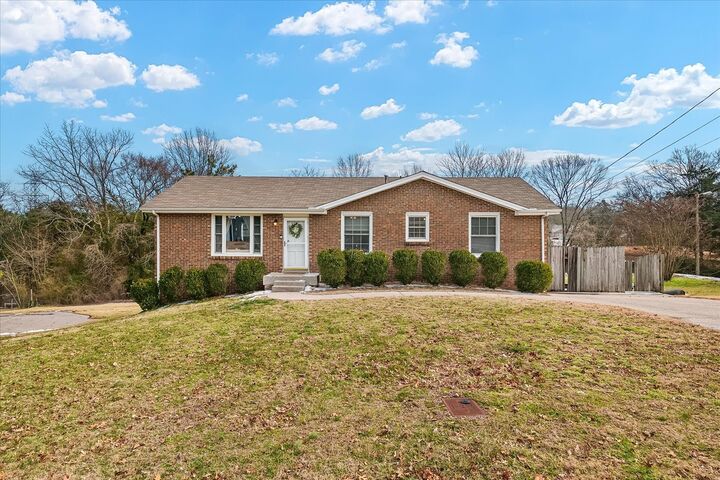 Property Photo:  336 Cedarmont Dr  TN 37211 