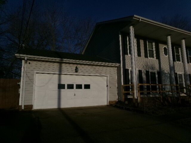 Property Photo:  1065 Biltmore Pl  TN 37042 