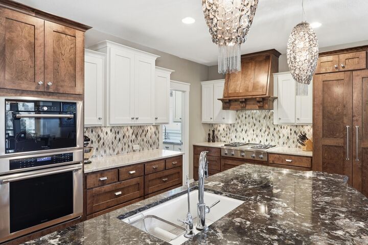 Property Photo:  110 Gleahaven Road  MN 55391 