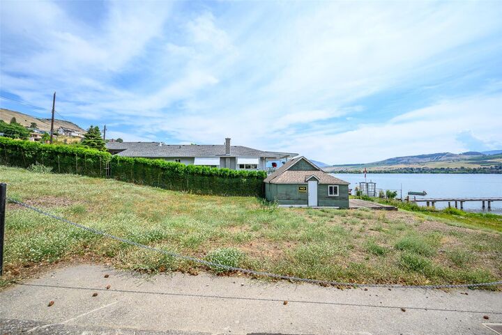 Property Photo: 7501 Kennedy Lane BC V1H 1C4