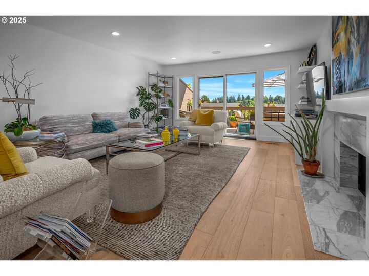 Property Photo:  40 Condolea Ct  OR 97035 