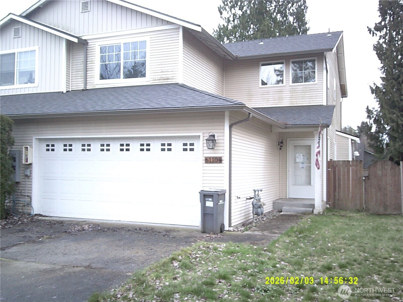 Property Photo:  6110  209th Street NE 3  WA 98223 