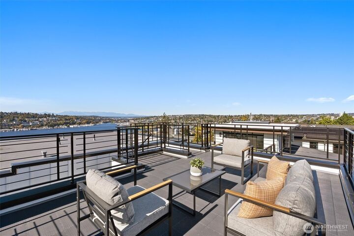 Property Photo:  2214  Broadway  E B  WA 98102 