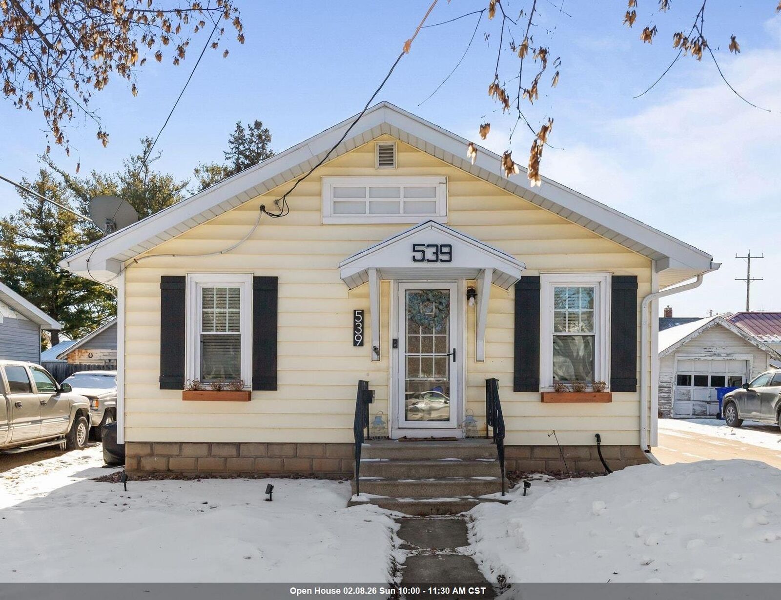 Property Photo:  539 W Brewster Street  WI 54911 