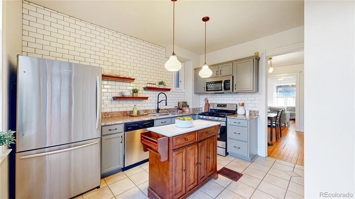 Property Photo:  39 S Grant Street  CO 80209 
