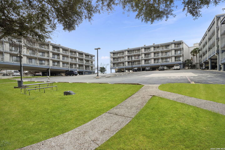 Property Photo:  500 N Market Avenue # 319 D  TX 78130 