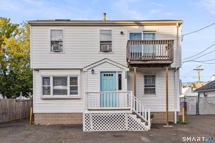 Property Photo:  116 College Place  CT 06824 