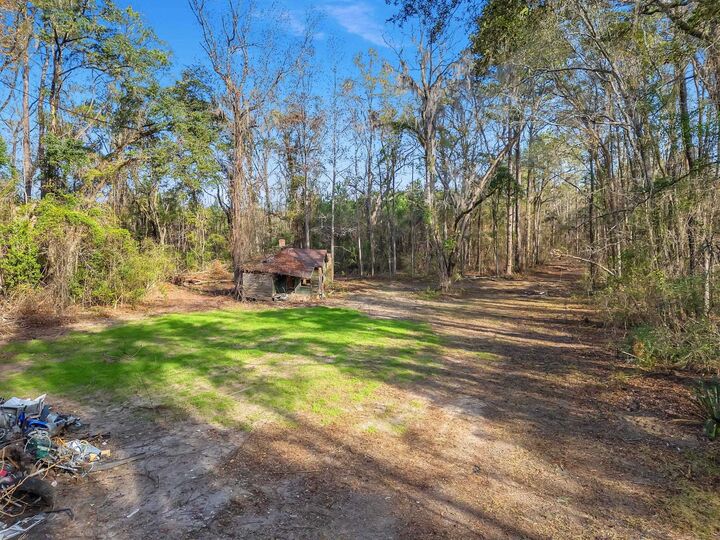 Property Photo:  15196 Casland Drive  FL 32309 