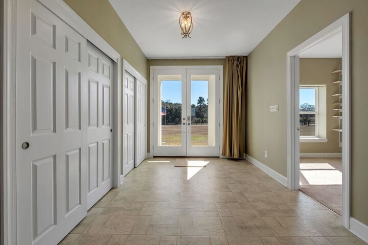 Property Photo:  925 Hiawatha Farms Road  FL 32344 