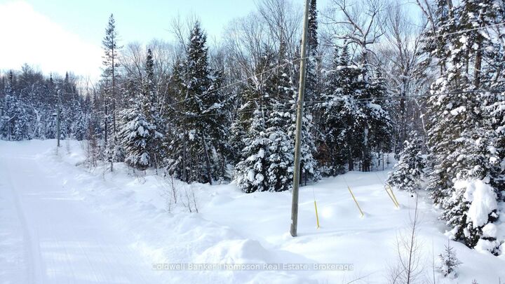 Property Photo: 2 Foxwood Court ON P1H 2N5