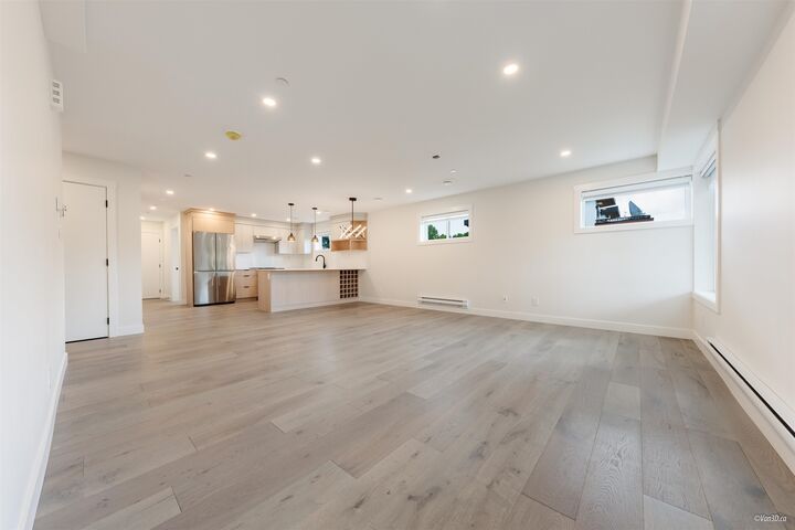 5092 Slocan Street 202 — photo 1