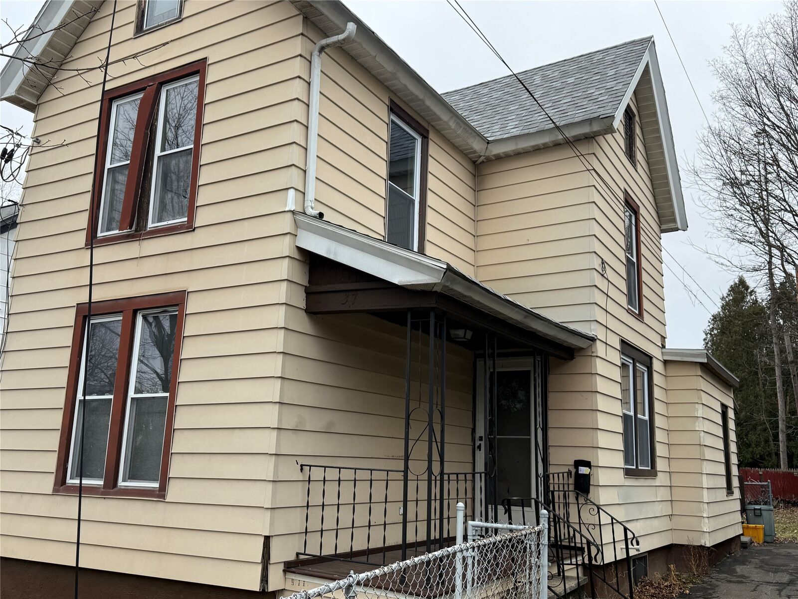 Property Photo:  37 Hayes Street  NY 13903 