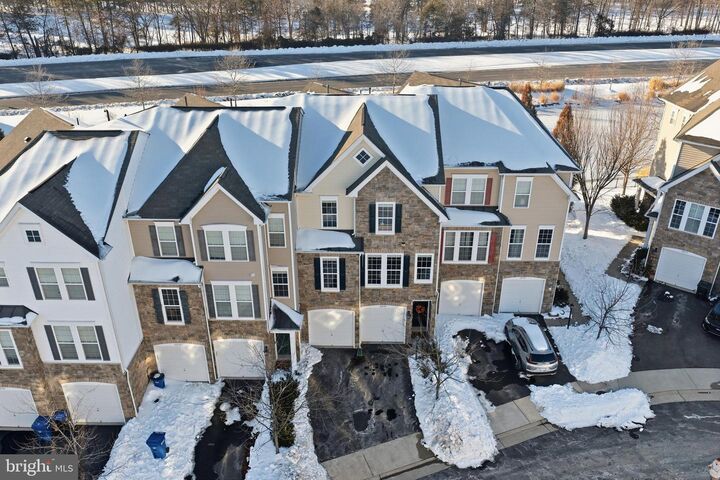 Property Photo:  22745 Balduck Terrace  VA 20148 