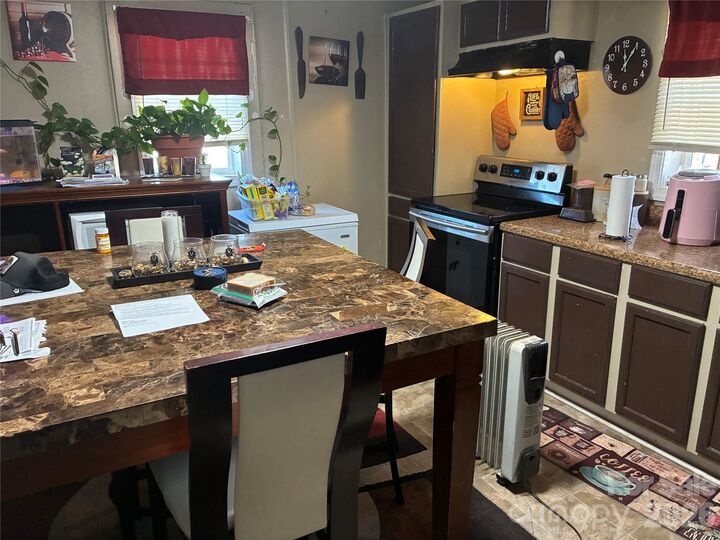 Property Photo:  1242 W Airline Avenue  NC 28052 