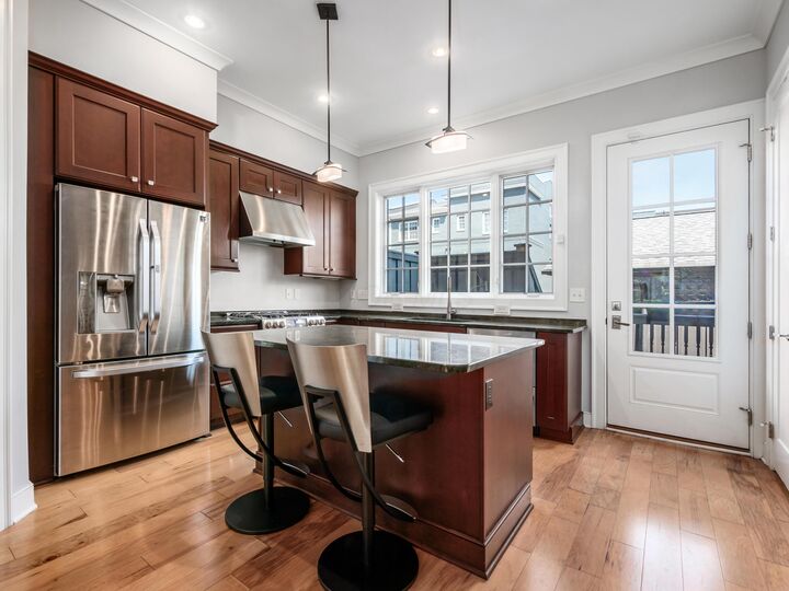 Property Photo:  292 1/2 E Gay Street  OH 43215 