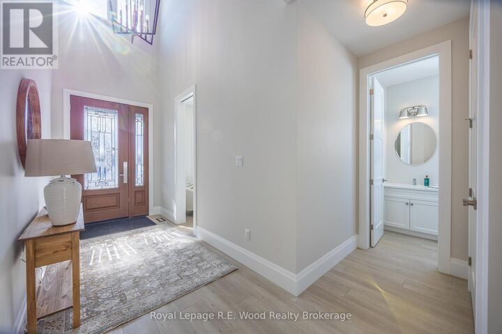 Property Photo:  11 Greenhill Drive  ON N4G 0L4 