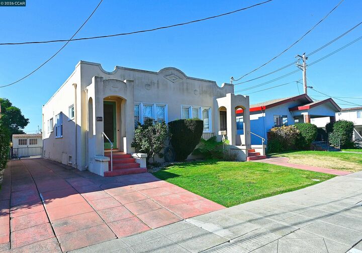 Property Photo:  209-211 Arroyo Ave  CA 94577 