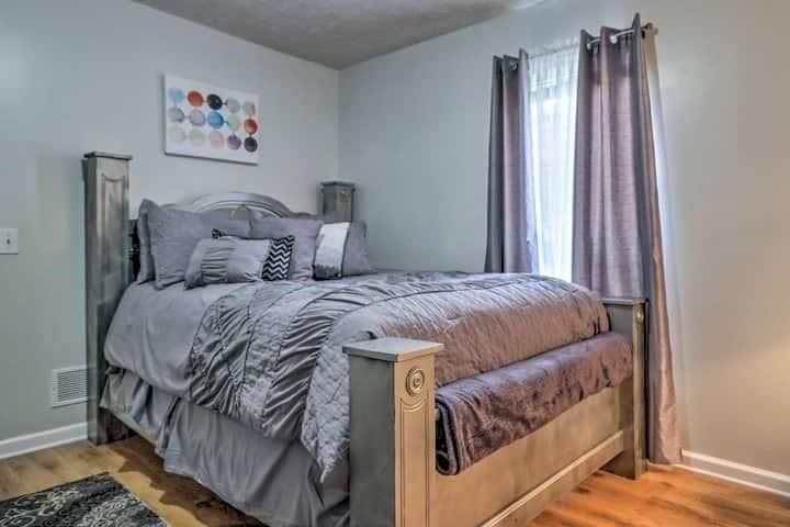 Property Photo:  483 Oak Drive  GA 30354 