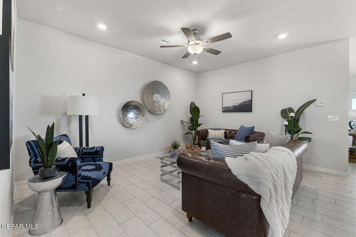 Property Photo:  13881 Paseo De Gloria Avenue  TX 79928 
