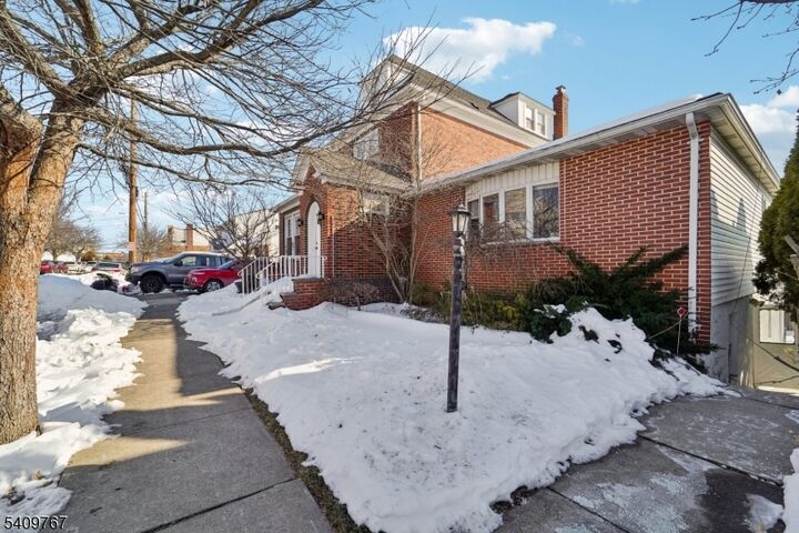 Property Photo:  164 Farnham Ave  NJ 07644 